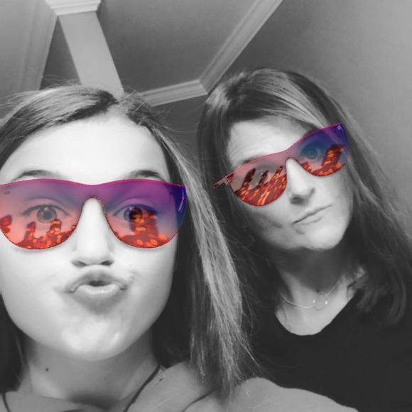 Meet your Posher, Malery - Picture 1 of 1